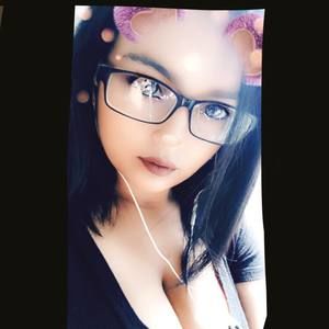 Meet your Posher, Monica